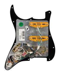 Fender Pre-Wired Strat Pickguard Shawbucker Bridge/Gen 4 Noiseless neck/middle HSS, 11 screw holes, black