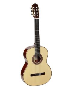 Salvador Cortez All Solid Performer Series classic guitar, Engelmann spruce top, padauk b&s, lattice bracing, deluxe gigbag